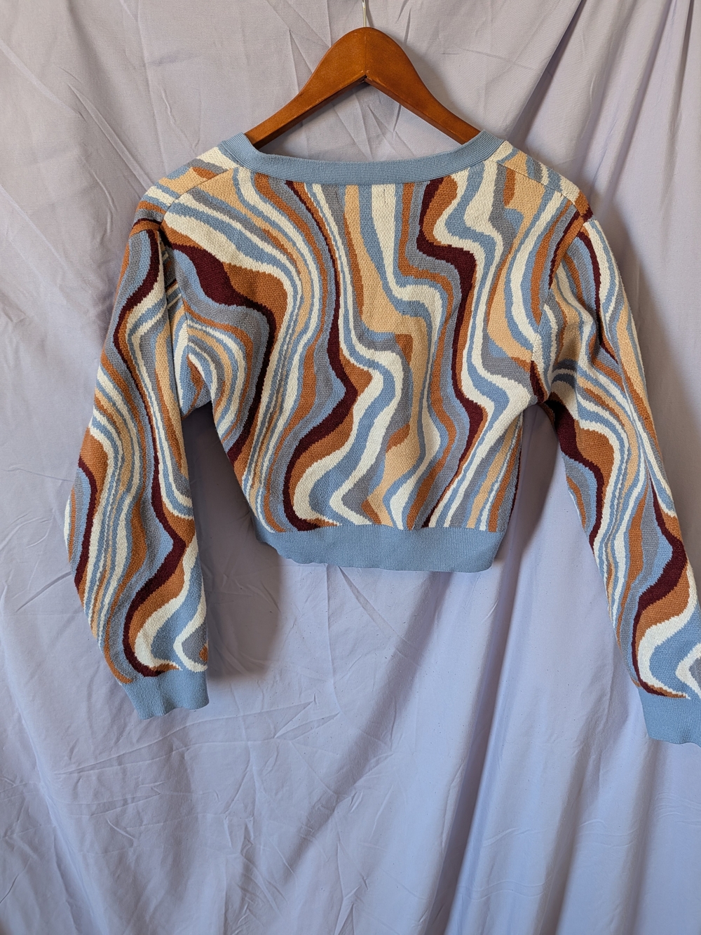 LA Hearts Light Blue  Wave-Pattern Cropped Cardigan Sweater - Picture 4 of 6